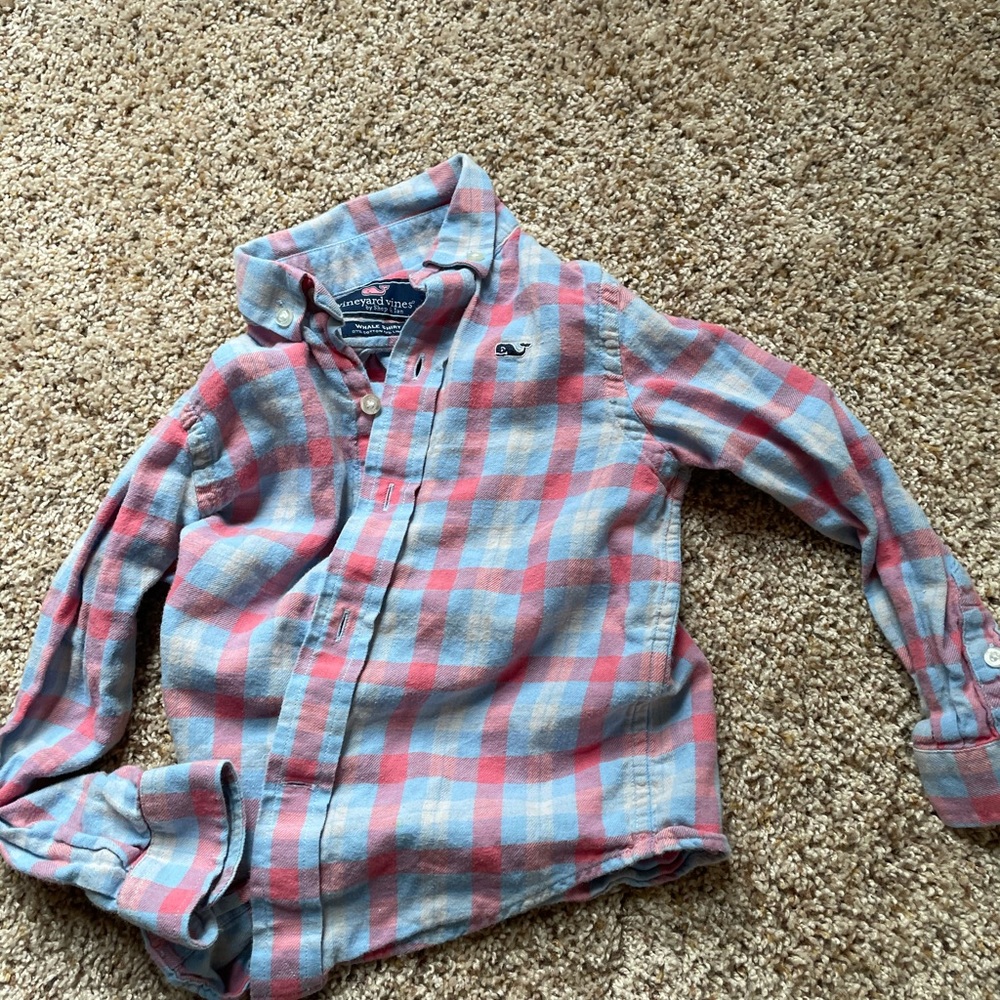 Vineyard Vines 3T button down shirt
